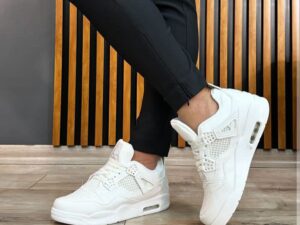 Jordan 4 Spor Ayakkabısı - İkonik Tasarım ve Efsanevi Konfor | Airspor Güvencesi